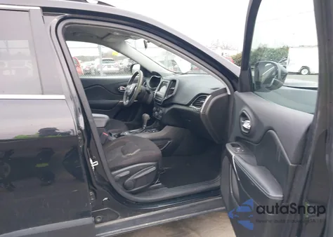 2019 Jeep Cherokee Latitude z USA, uszkodzony, nr VIN 1C4PJLCB0KD348600